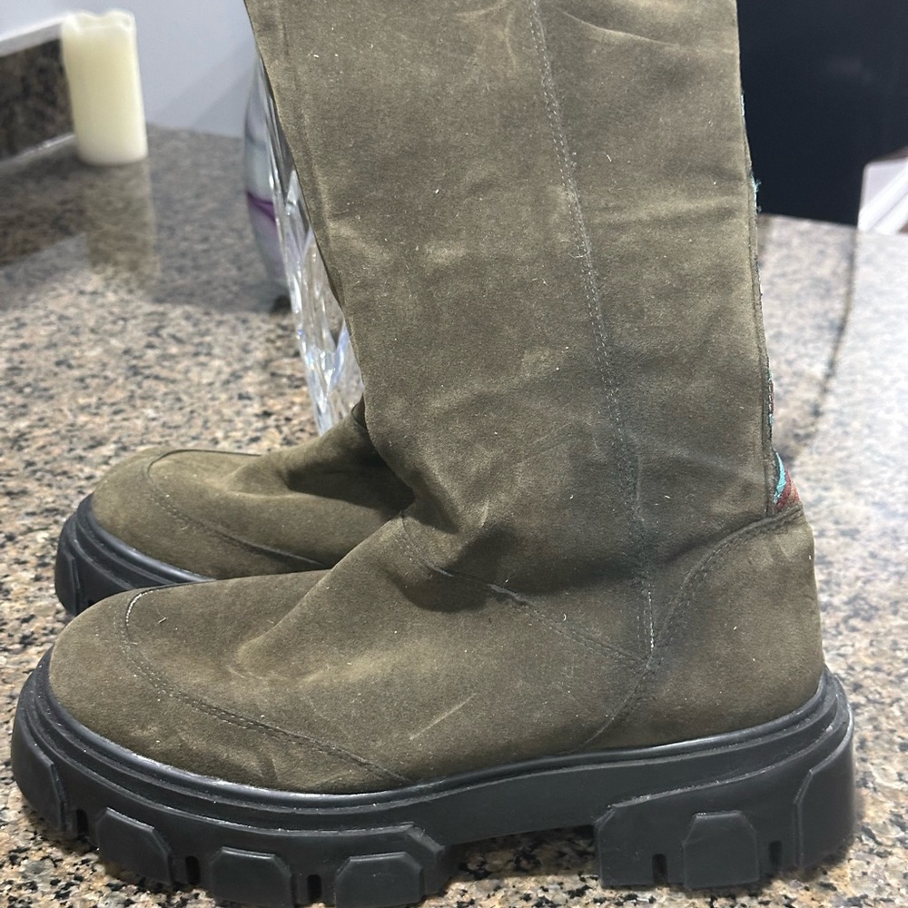 FARM Rio Embroidered Olive Boots - Picture 4 of 14